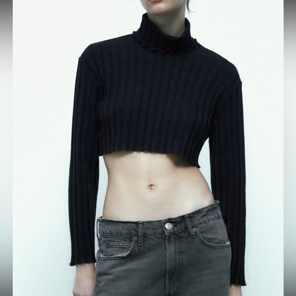 Ribbed Crop Top | Black | Size S